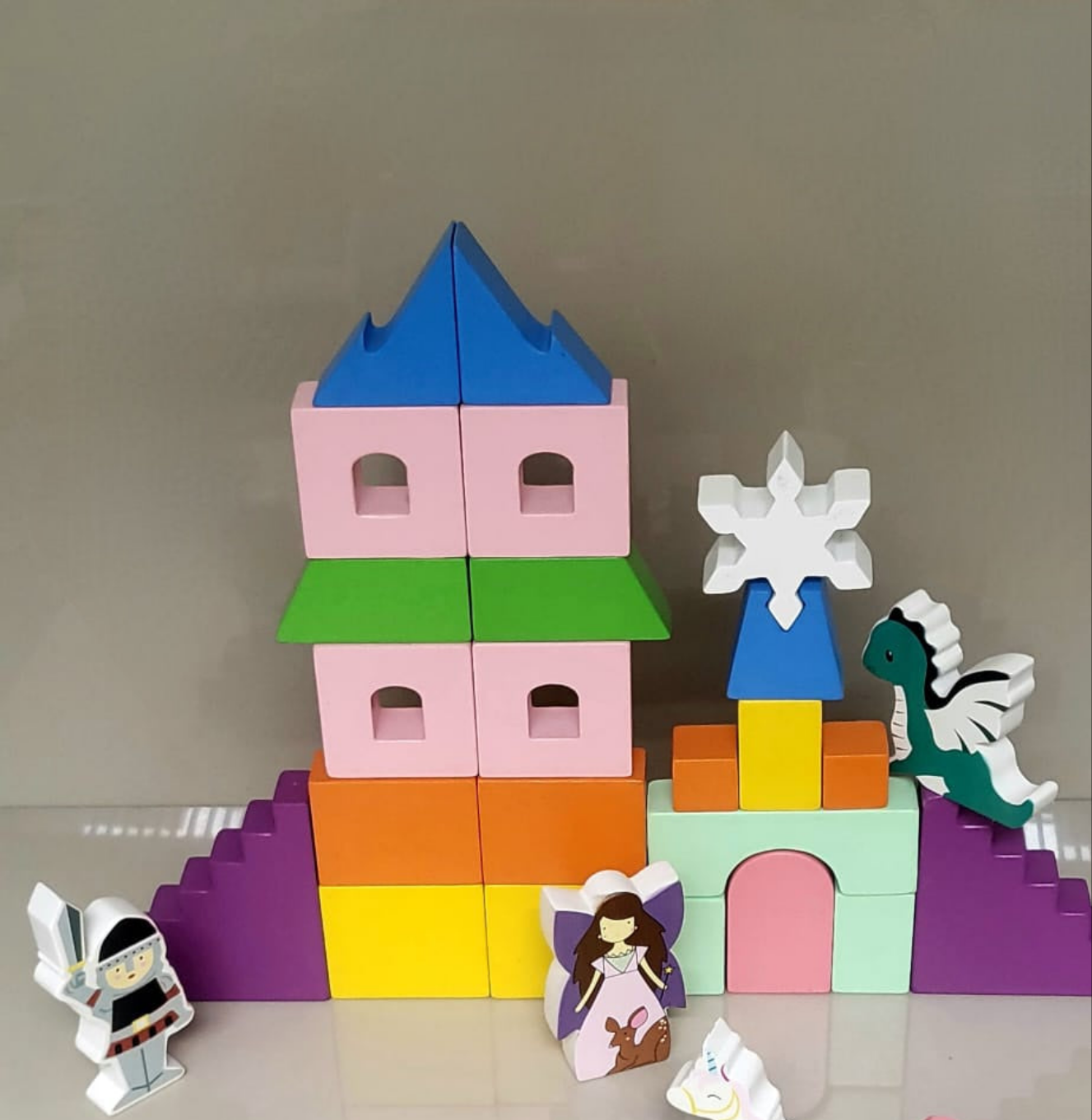 MiniTads Enchanted Castle – Wooden Fantasy Building Set ( 29 Pieces of Big Size )