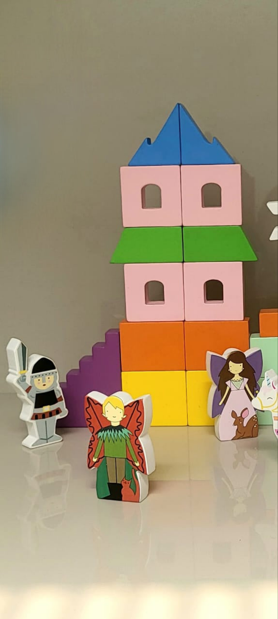 MiniTads Enchanted Castle – Wooden Fantasy Building Set ( 29 Pieces of Big Size )