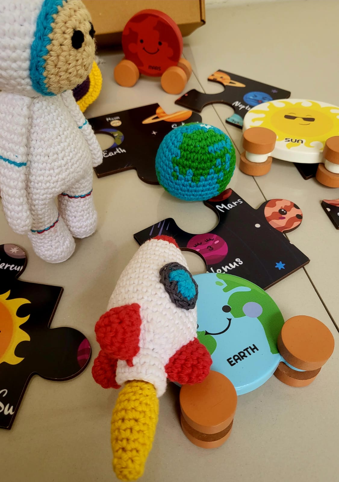 MiniTads Handmade Astronaut Crochet Toys ➕️ MiniTads Planet roller coasters ➕️ MiniTads Solar system Puzzle with flash card ..Space Adventure for Little Dreamers! – Wooden and Crochet Solar System Playset...