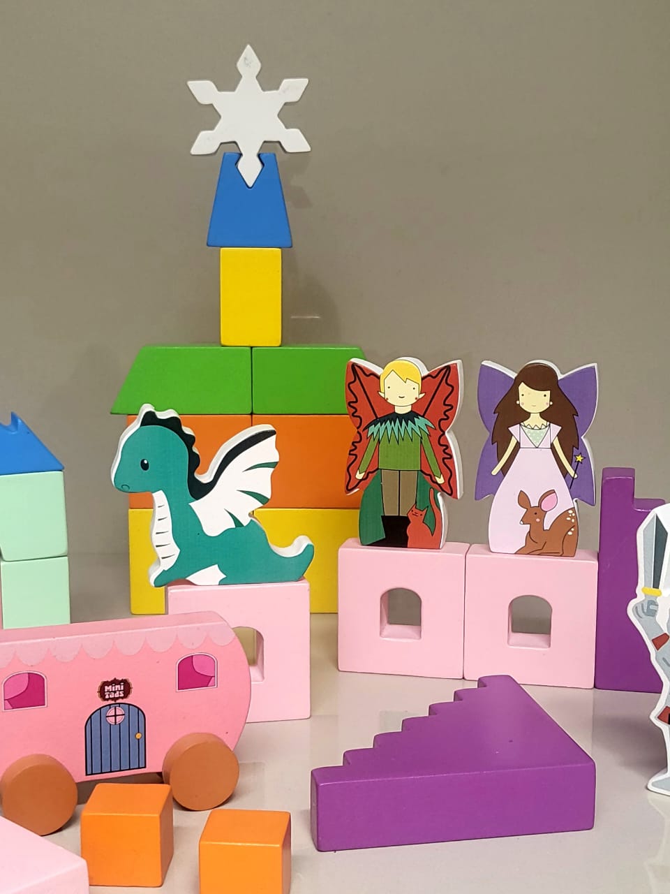 MiniTads Enchanted Castle – Wooden Fantasy Building Set ( 29 Pieces of Big Size )