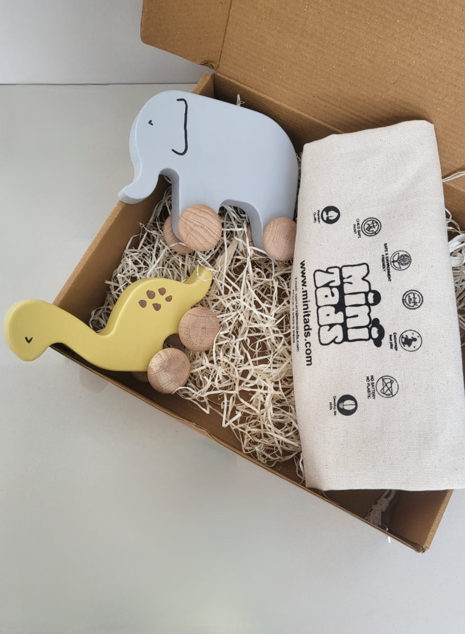Animals on Move Wooden Toy Set – Fun & Imaginative Play!