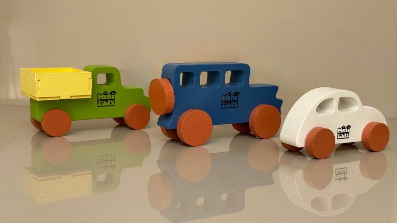 MiniTads Build & Play Wooden Road Track and Road Bridge + including Mini Tads Wooden Vehicles Set – Eco-Friendly Toys for Motor Skills & Imaginative Play