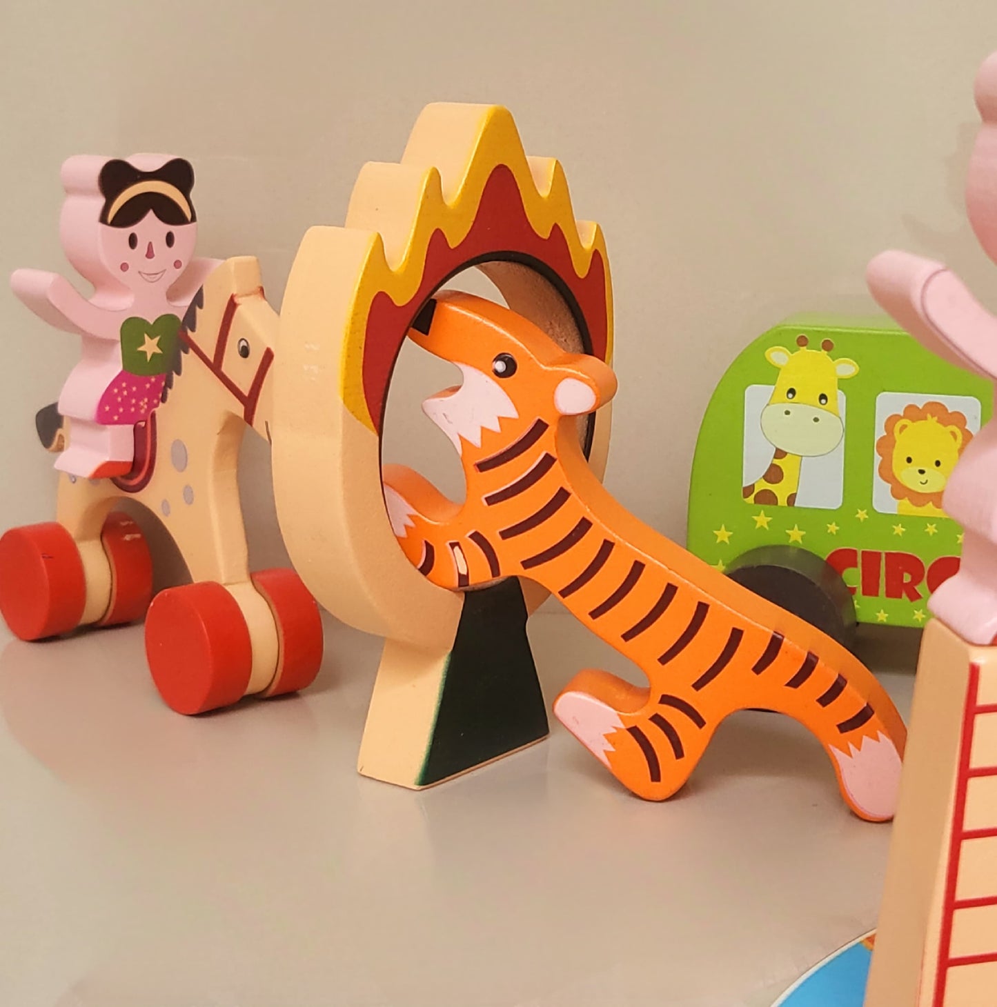 MiniTads Wooden Circus Playset