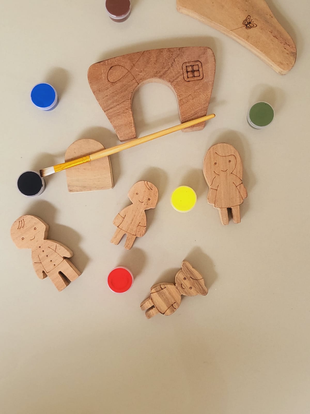 MiniTads DIY Family Playset – Paint, Create & Play!