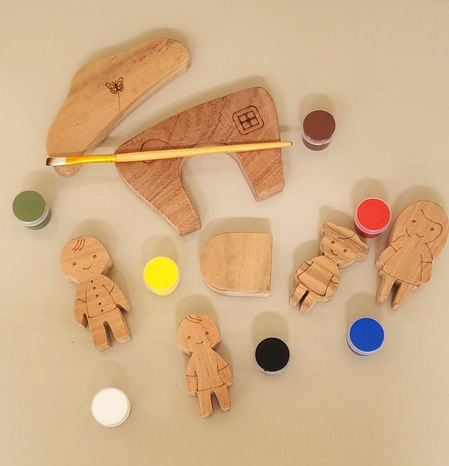 MiniTads DIY Family Playset – Paint, Create & Play!